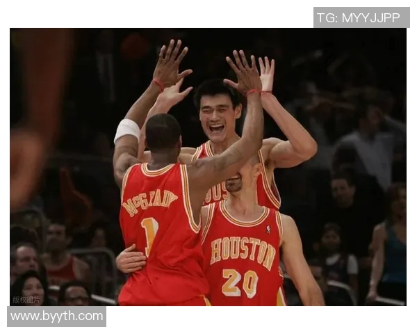 科比53分对决姚明35分的经典之战回顾与分析